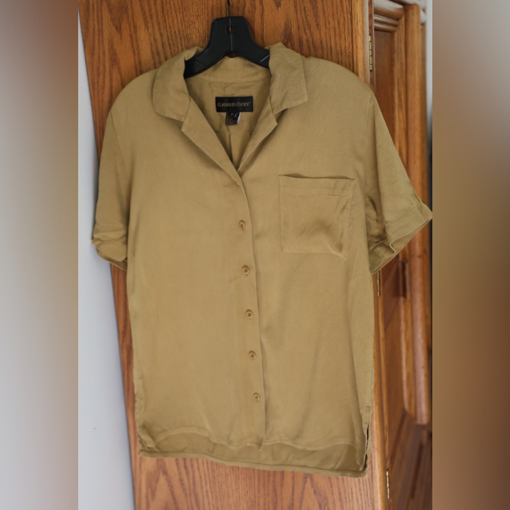 Classiques Entier 100% Silk Blouse XS Beige Button Front Short Sleeve Minimalist